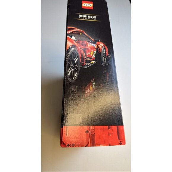 LEGO TECHNIC: Ferrari 488 GTE “AF Corse #51” (42125) - Picture 3 of 4